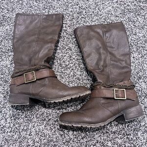 Women’s boots
